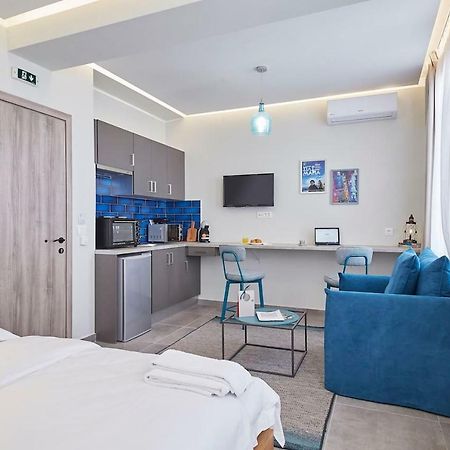 Live In A Funky & Renovated Studio Near Acropolis Афины Экстерьер фото